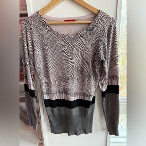 RED EUC Abstract Knit Sweater Pink Black Gray Medium